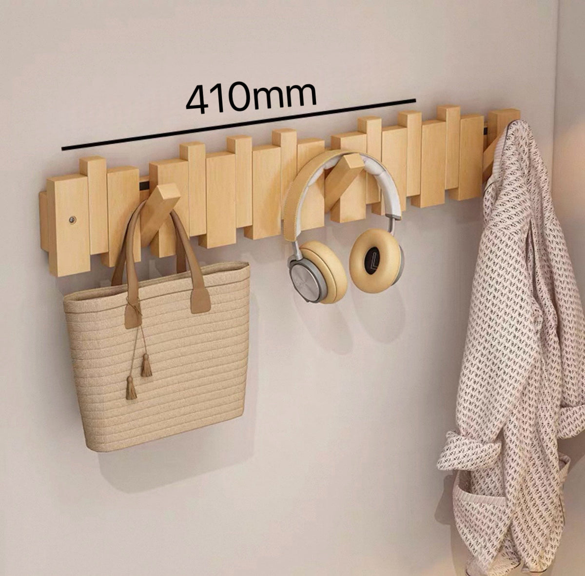 Artistic Piano Key Wall Hooks: No-Drill Multi-Functional Design